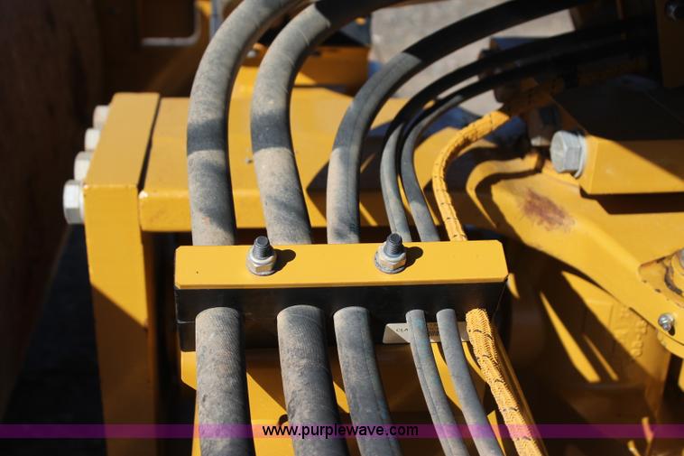 image for item J4474 2013 Caterpillar CS56B single drum roller