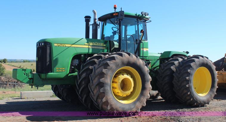 image for item J4475 2007 John Deere 9520 4WD tractor