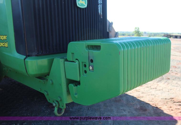 image for item J4475 2007 John Deere 9520 4WD tractor