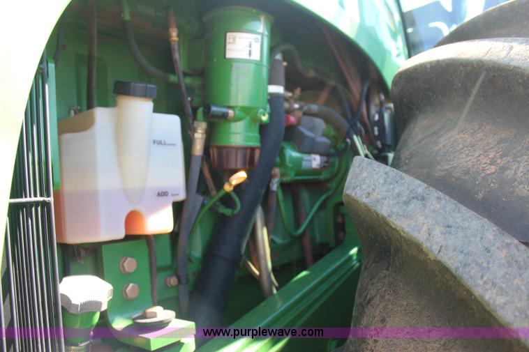 image for item J4475 2007 John Deere 9520 4WD tractor