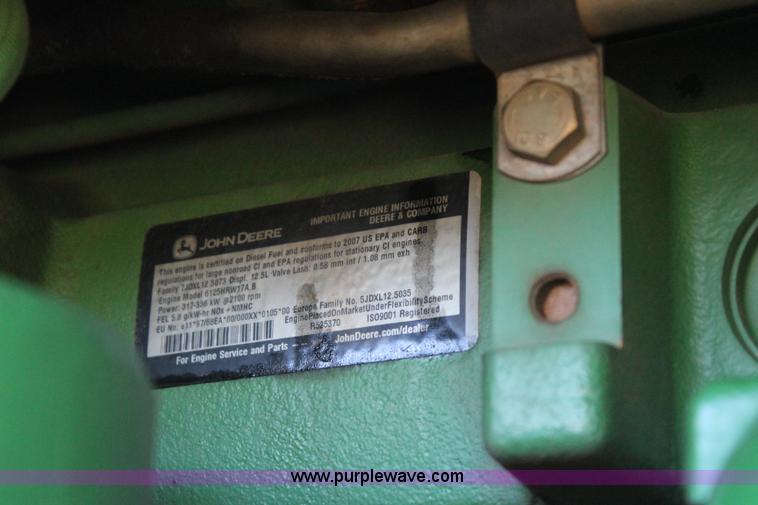 image for item J4475 2007 John Deere 9520 4WD tractor