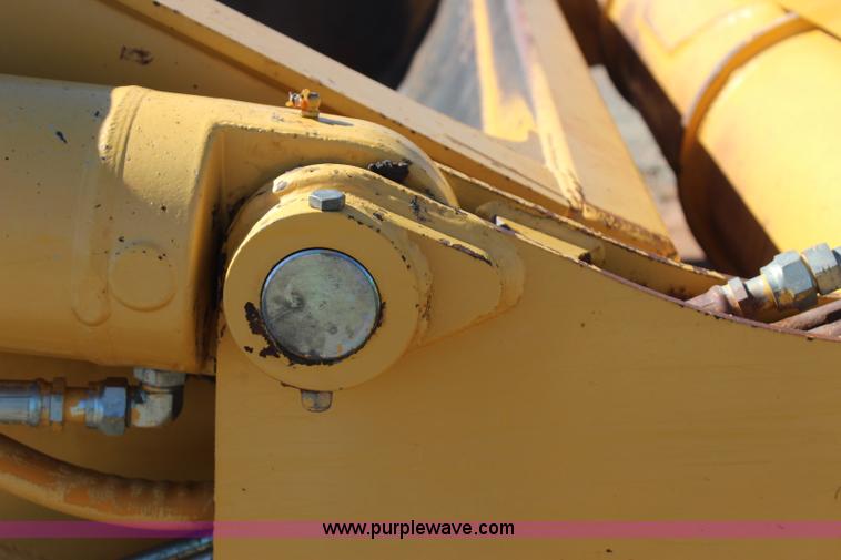 image for item J4476 2005 John Deere 1810E pan scraper