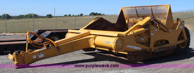 image for item J4477 2005 John Deere 1810E pan scraper