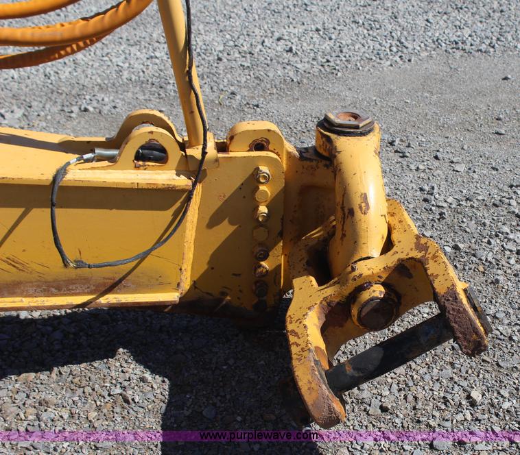 image for item J4477 2005 John Deere 1810E pan scraper