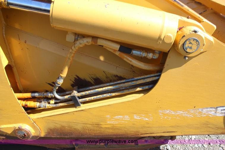 image for item J4477 2005 John Deere 1810E pan scraper