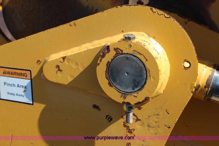 image for item J4477 2005 John Deere 1810E pan scraper