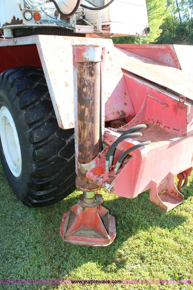 image for item J5765 1985 Fmc Link-belt HSP-8018 rough terrain crane