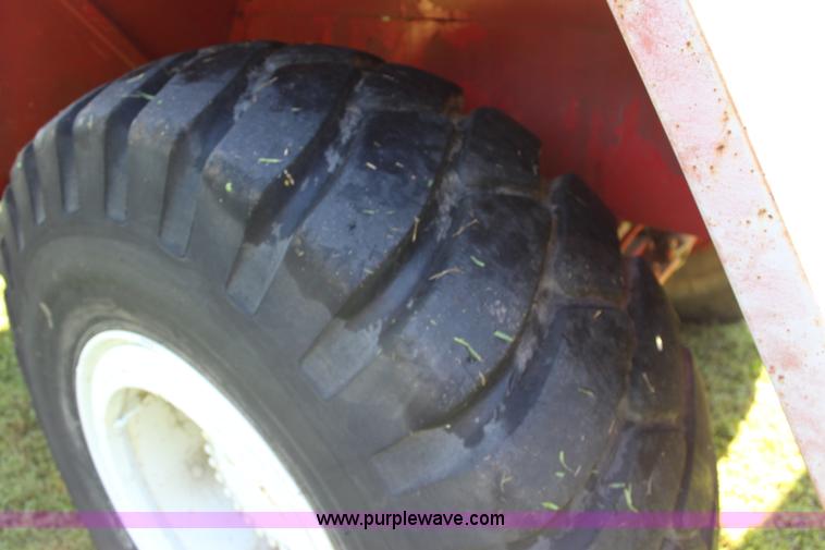 image for item J5765 1985 Fmc Link-belt HSP-8018 rough terrain crane