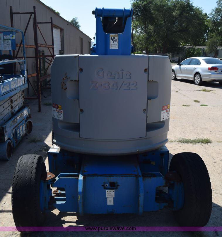 image for item J7768 2001 Genie Z-34/22 boom lift