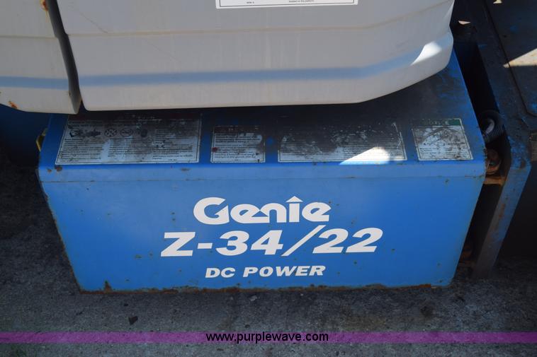 image for item J7768 2001 Genie Z-34/22 boom lift