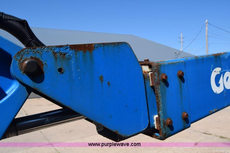 image for item J7768 2001 Genie Z-34/22 boom lift