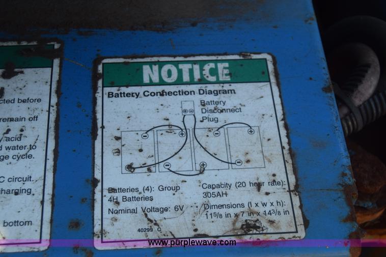 image for item J7768 2001 Genie Z-34/22 boom lift