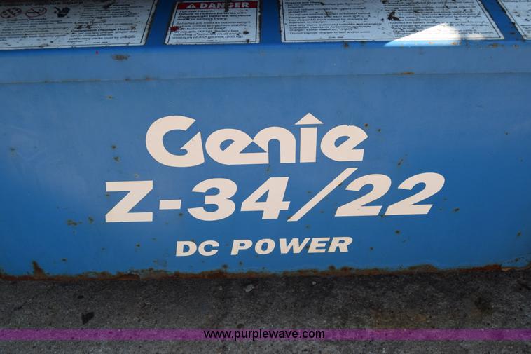 image for item J7768 2001 Genie Z-34/22 boom lift