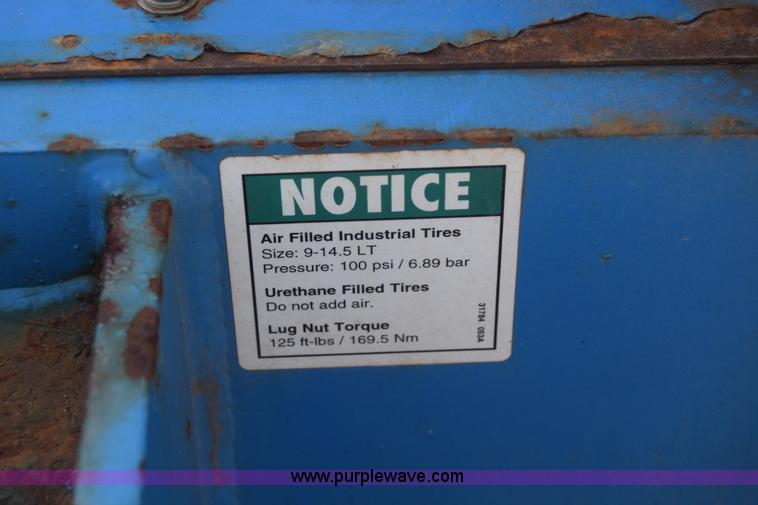 image for item J7768 2001 Genie Z-34/22 boom lift