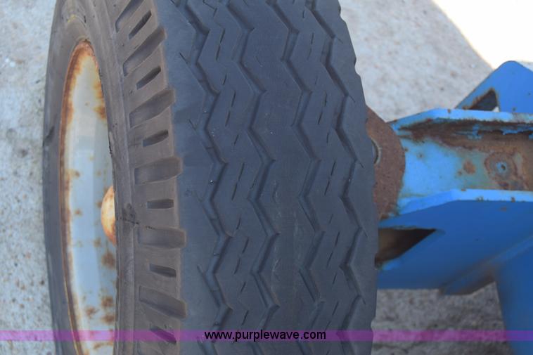 image for item J7768 2001 Genie Z-34/22 boom lift