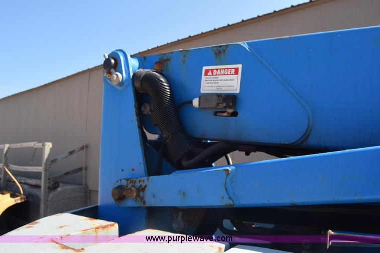 image for item J7768 2001 Genie Z-34/22 boom lift