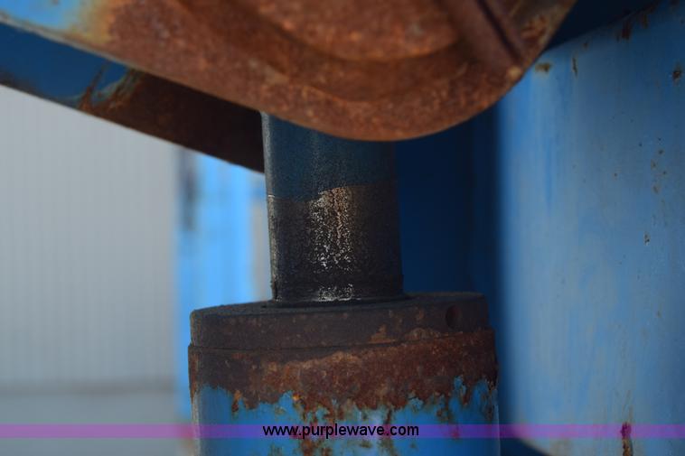 image for item J7768 2001 Genie Z-34/22 boom lift