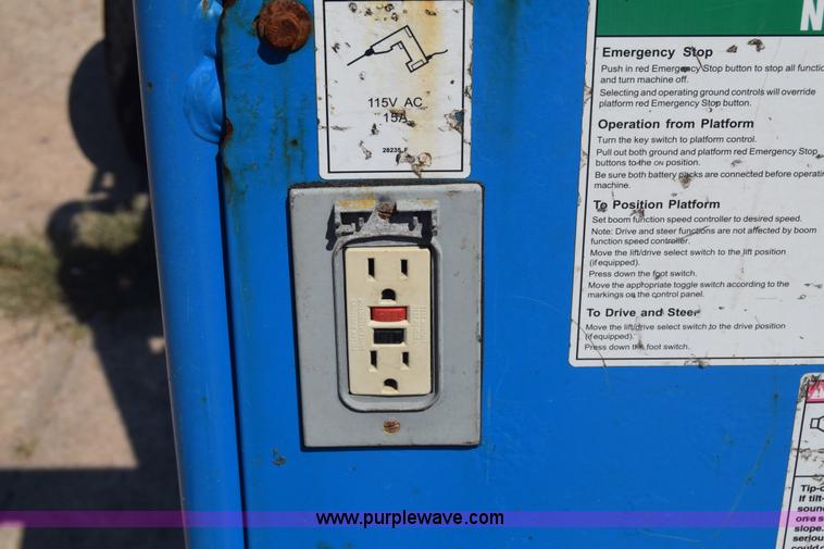 image for item J7768 2001 Genie Z-34/22 boom lift