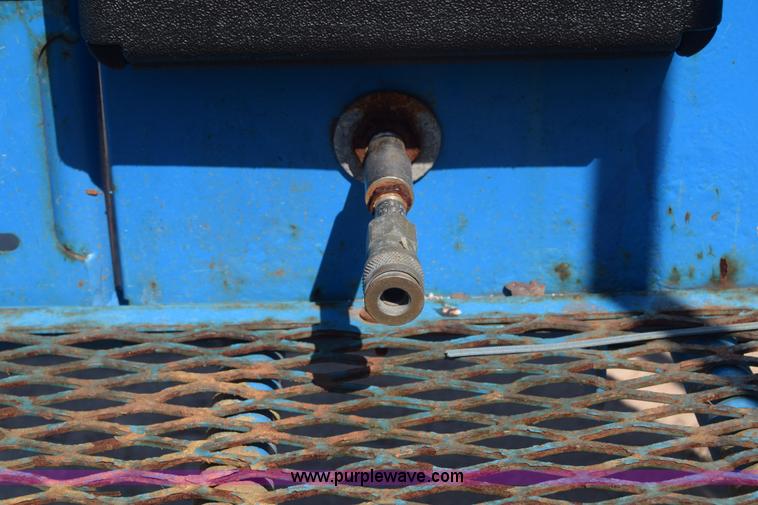 image for item J7768 2001 Genie Z-34/22 boom lift