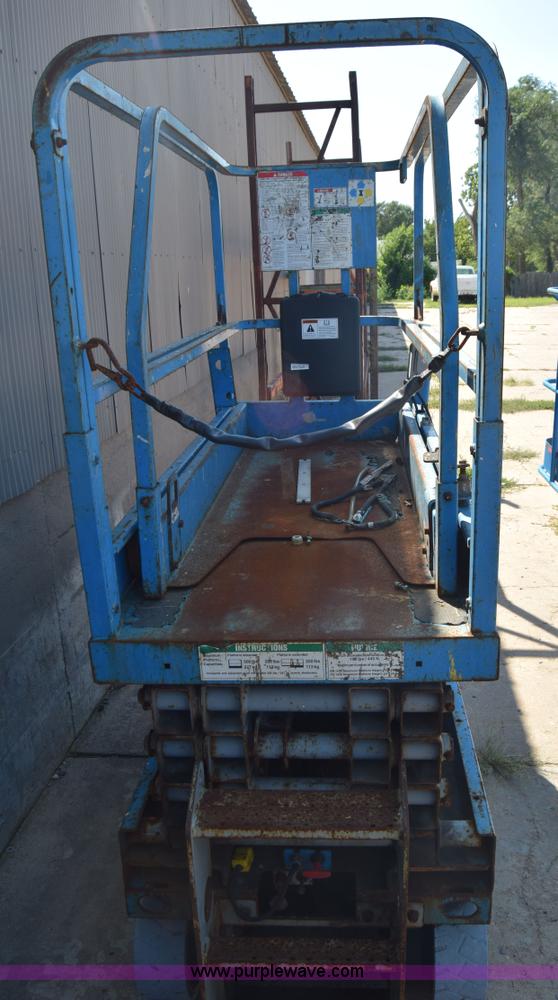 image for item J7769 Genie GS-1930 scissor lift