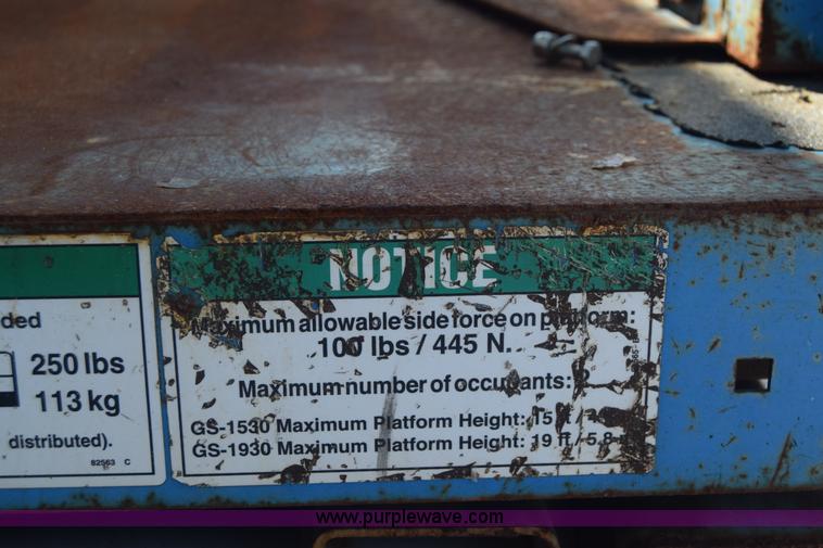 image for item J7769 Genie GS-1930 scissor lift