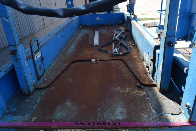 image for item J7769 Genie GS-1930 scissor lift