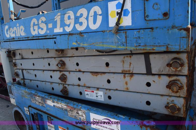 image for item J7769 Genie GS-1930 scissor lift