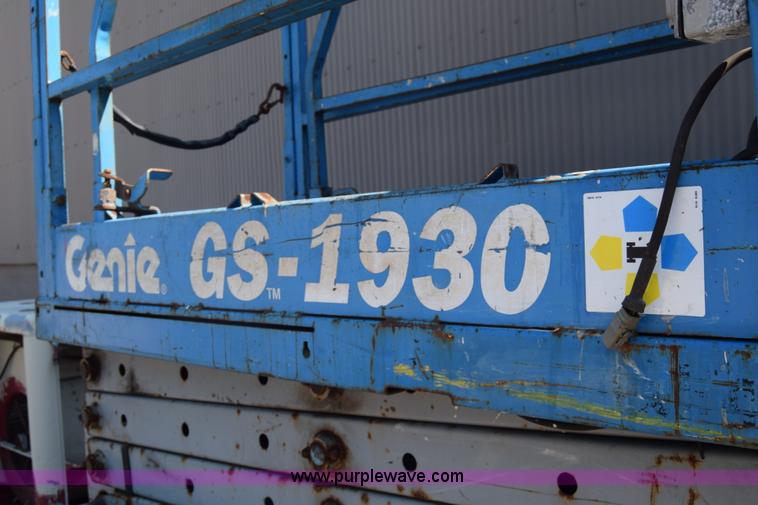 image for item J7769 Genie GS-1930 scissor lift