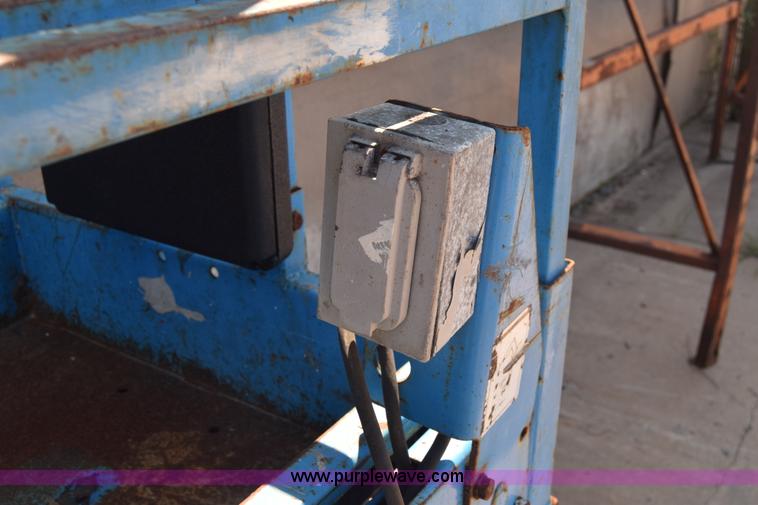 image for item J7769 Genie GS-1930 scissor lift