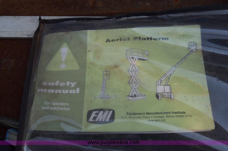 image for item J7769 Genie GS-1930 scissor lift