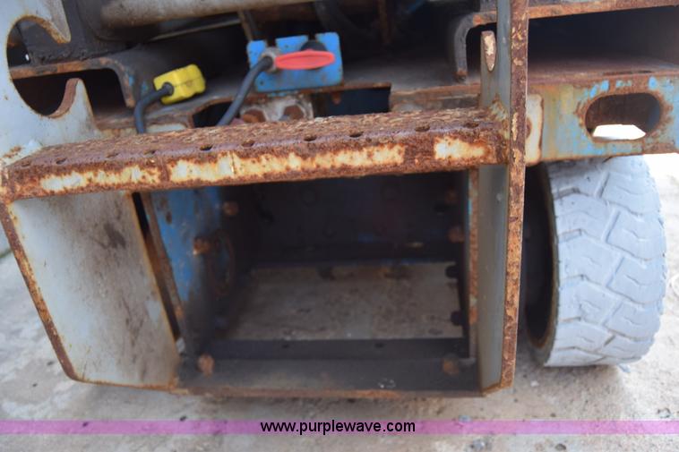 image for item J7769 Genie GS-1930 scissor lift