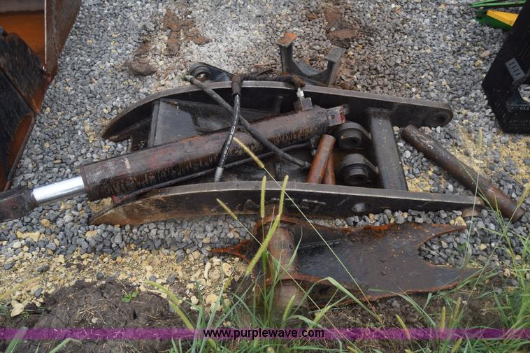 image for item J8141 Amulet excavator thumb