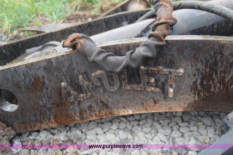 image for item J8141 Amulet excavator thumb