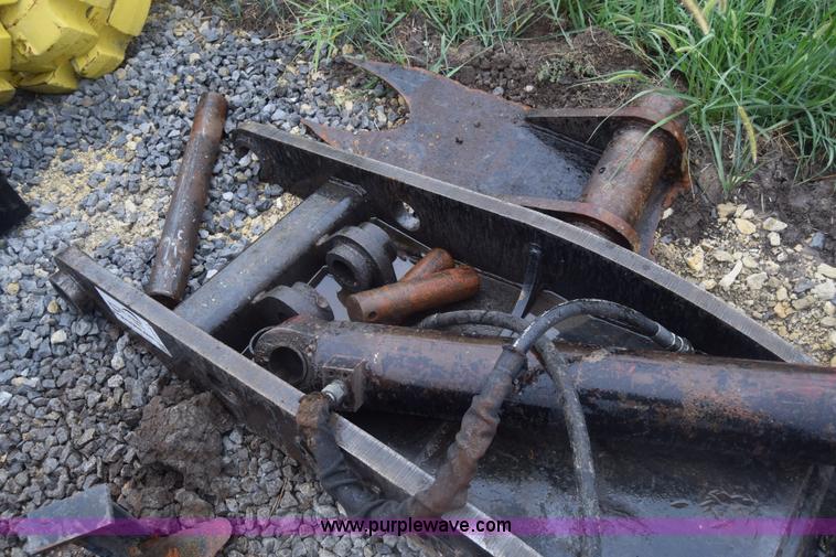 image for item J8141 Amulet excavator thumb