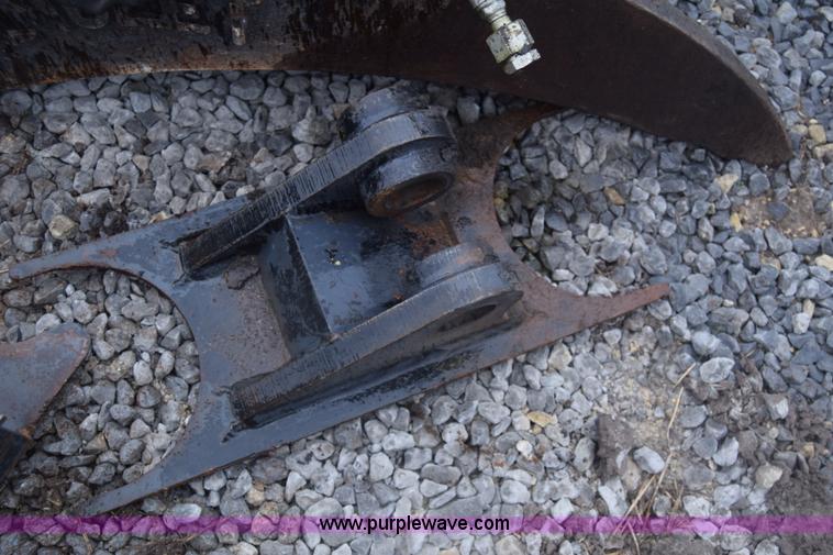 image for item J8141 Amulet excavator thumb