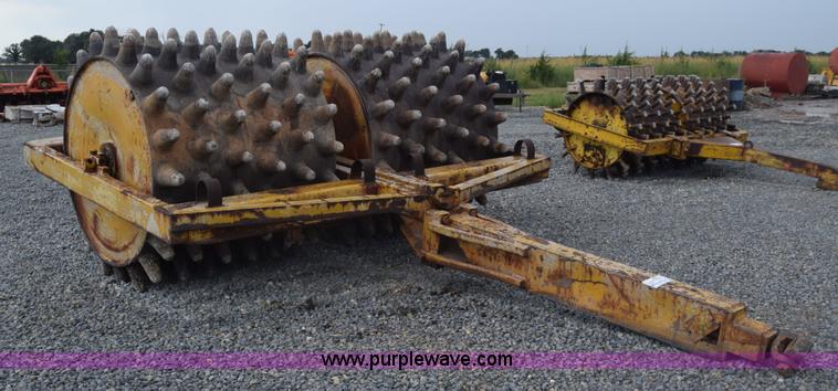 image for item J8186 Padfoot double drum roller