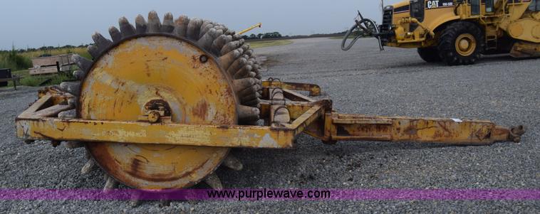 image for item J8186 Padfoot double drum roller