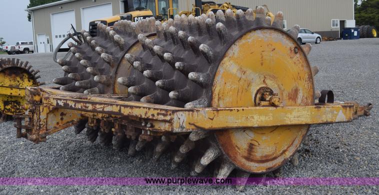 image for item J8186 Padfoot double drum roller