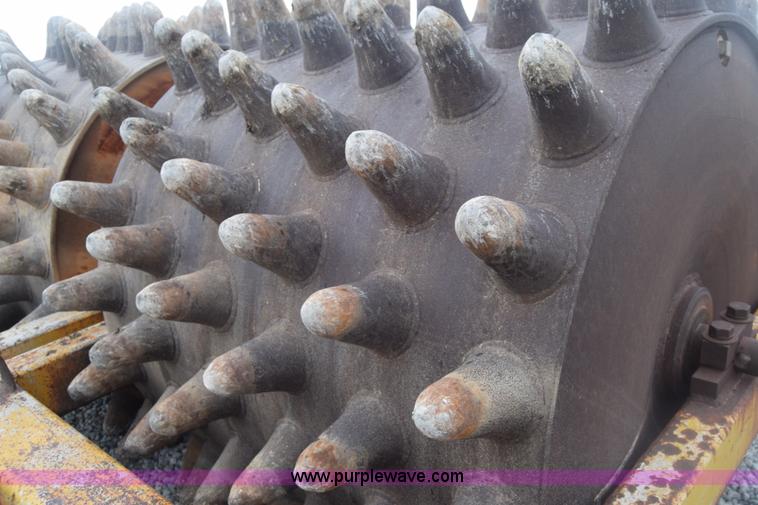 image for item J8186 Padfoot double drum roller