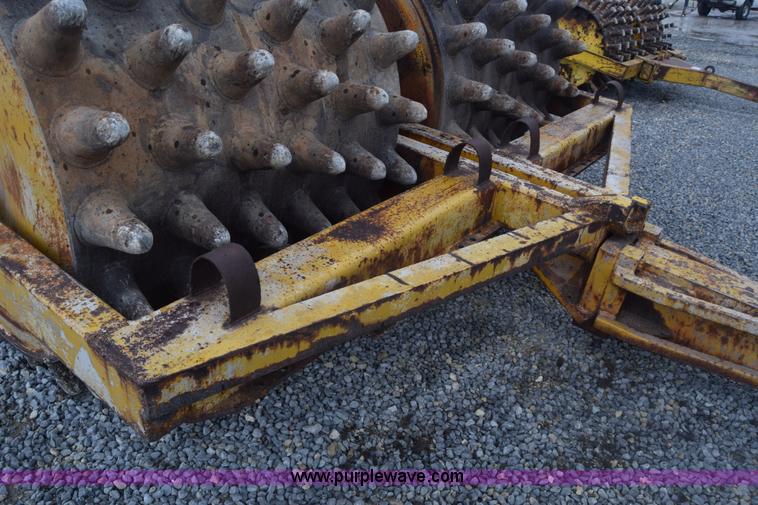 image for item J8186 Padfoot double drum roller