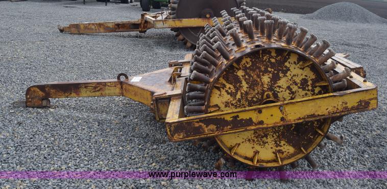 image for item J8187 Padfoot double drum roller