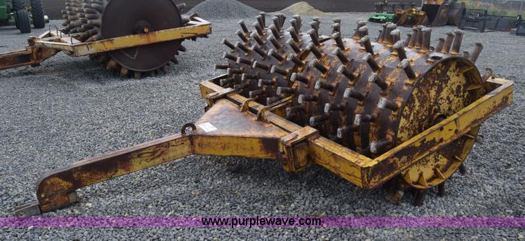 image for item J8187 Padfoot double drum roller