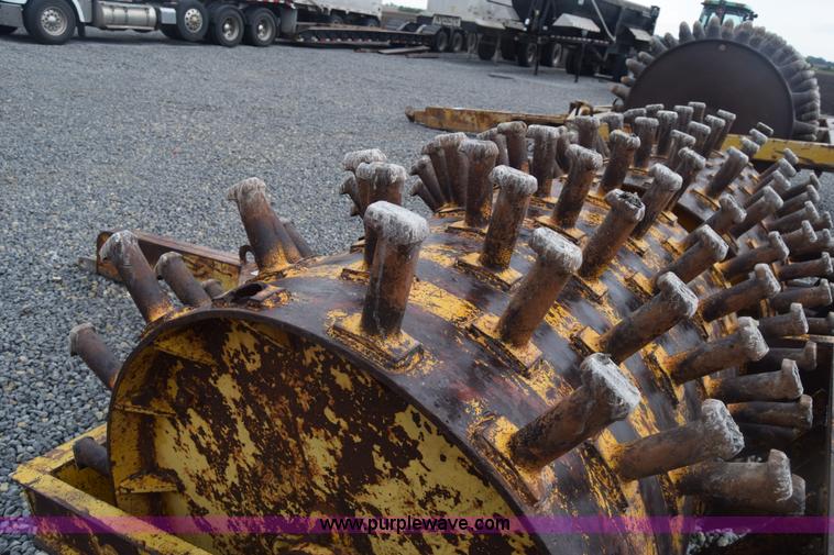 image for item J8187 Padfoot double drum roller