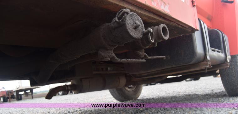 image for item J8188 1985 Ford F700 fuel truck