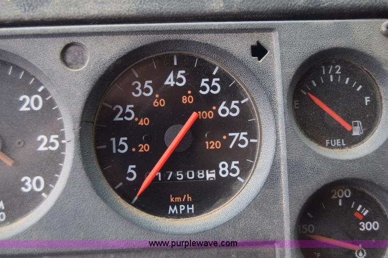 image for item J8192 1993 Freightliner FL70 service truck with crane