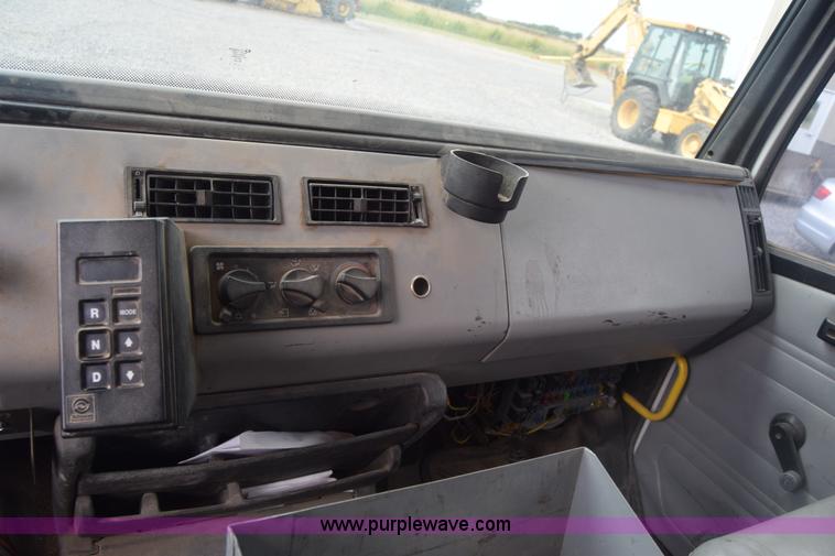 image for item J8192 1993 Freightliner FL70 service truck with crane