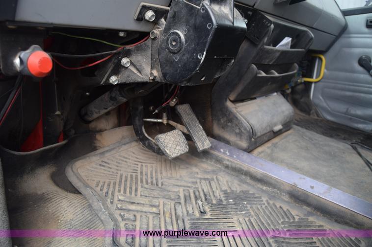 image for item J8192 1993 Freightliner FL70 service truck with crane