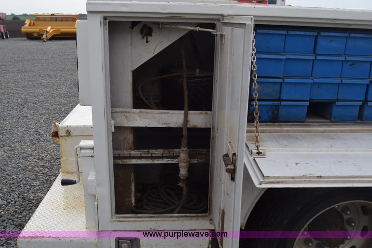 image for item J8192 1993 Freightliner FL70 service truck with crane