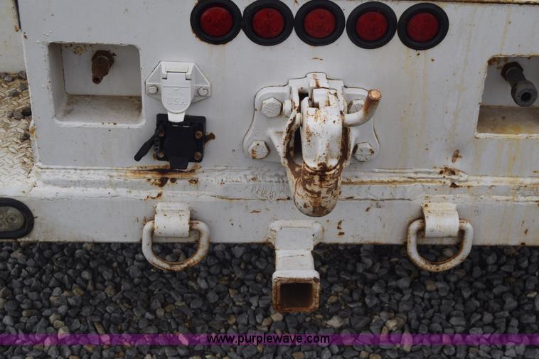 image for item J8192 1993 Freightliner FL70 service truck with crane