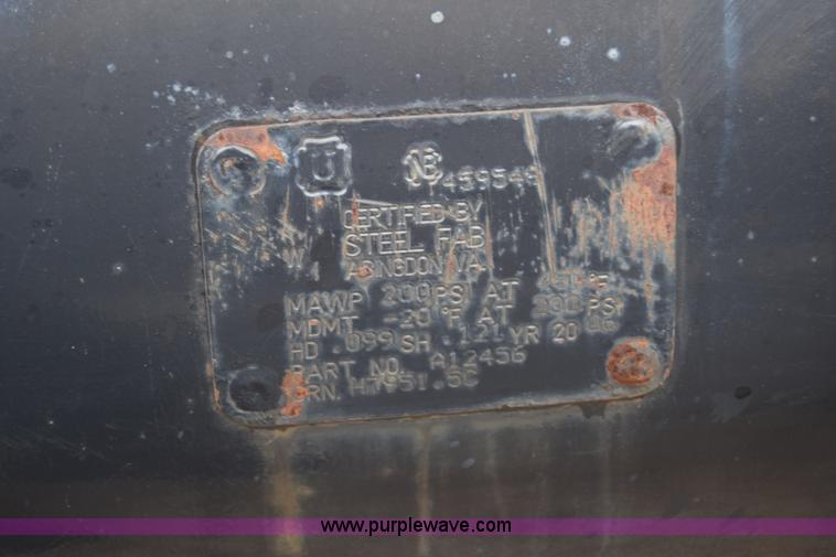 image for item J8192 1993 Freightliner FL70 service truck with crane